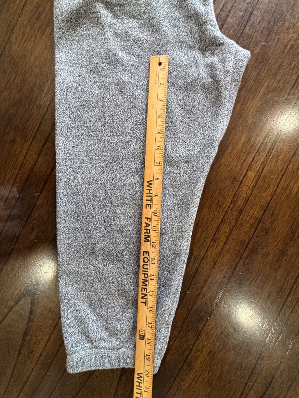 Roots salt and pepper crop sweatpants with embroidered appliqués size M - Picture 13 of 13